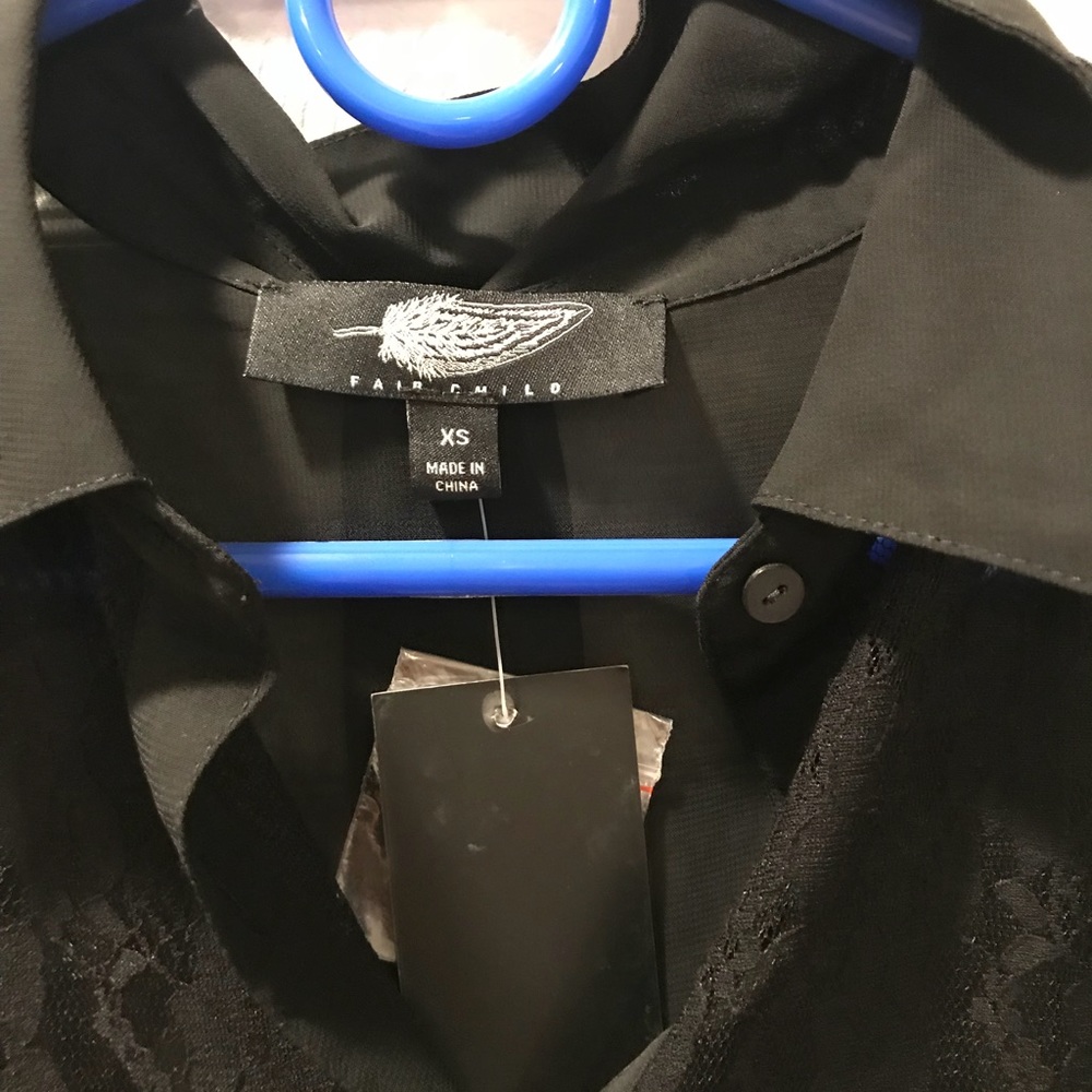 Black top - Picture 2 of 2